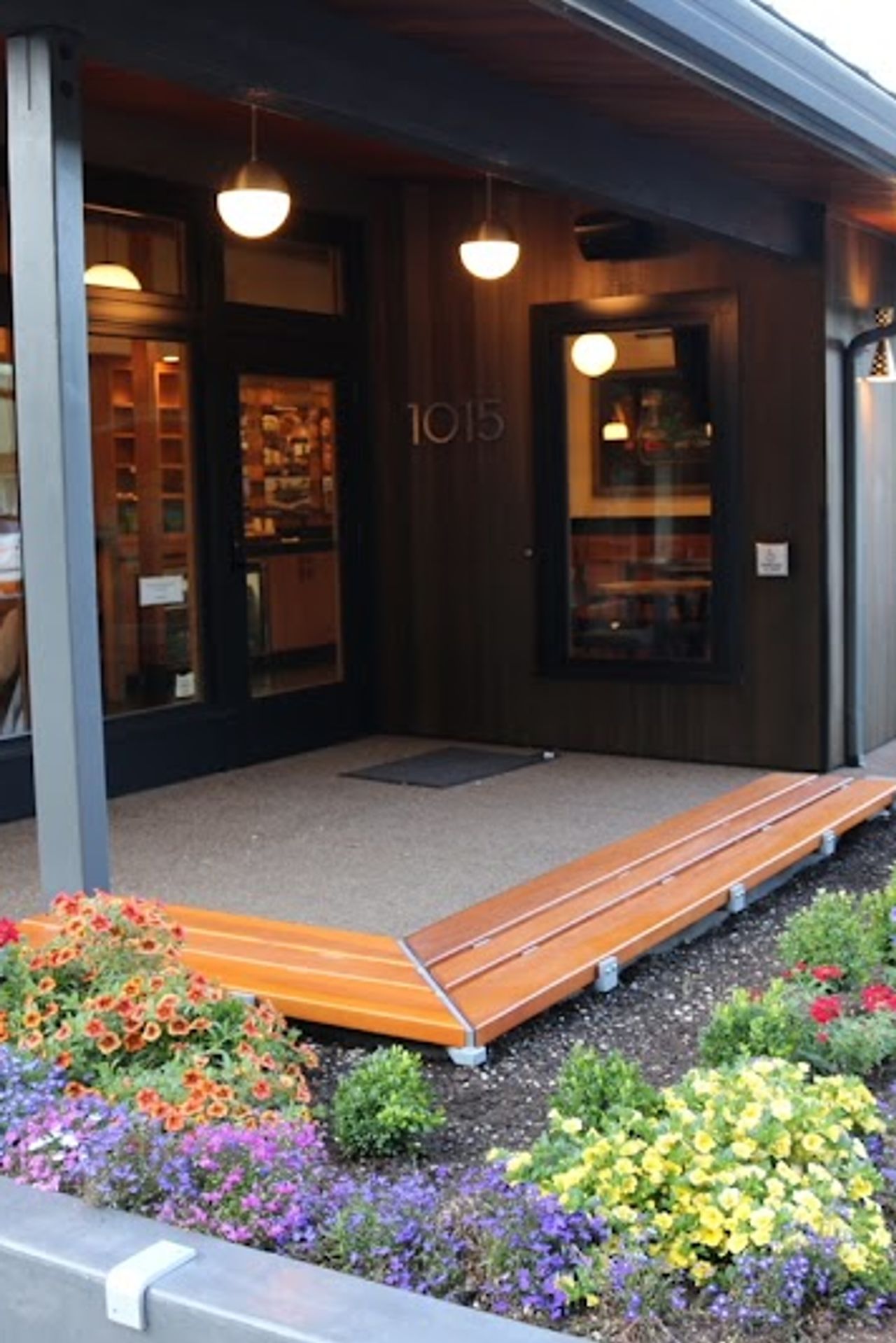 Photo of Timbers Inn - Exterior