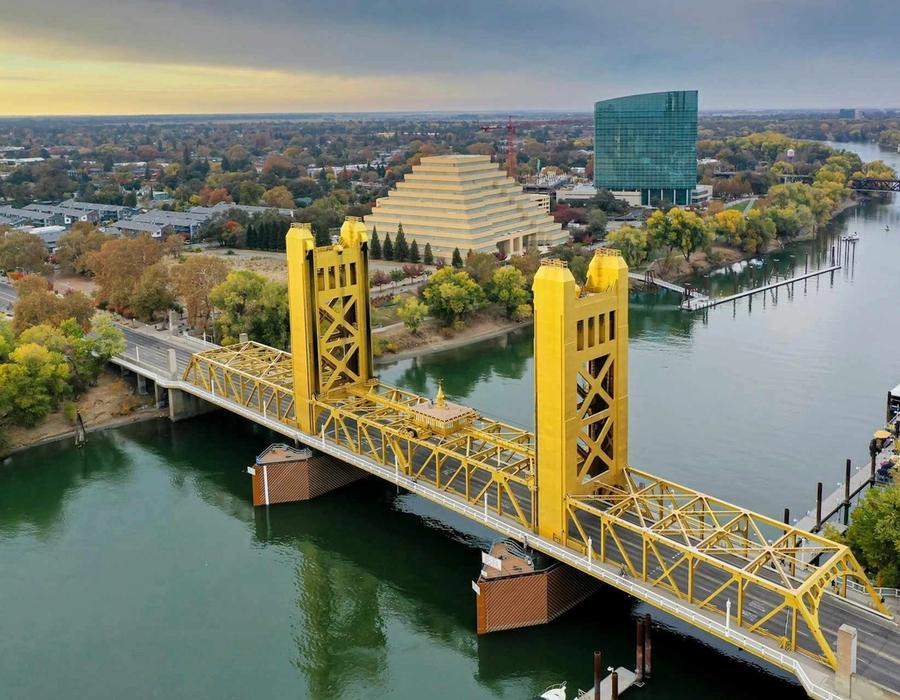 Tower Bridge, Sacramento, California, USA