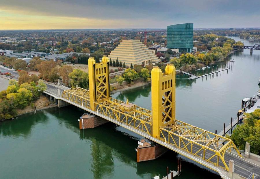 Tower Bridge, Sacramento, California, USA