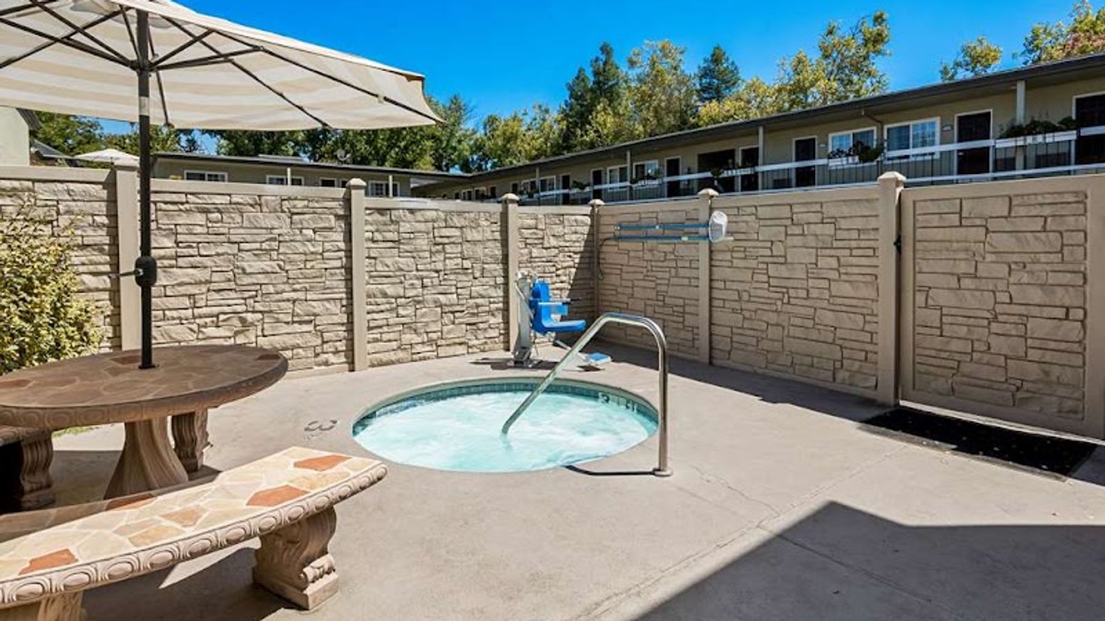 Photo of Best Western University Lodge