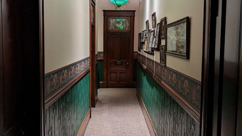 Photo of The Peerless Hotel