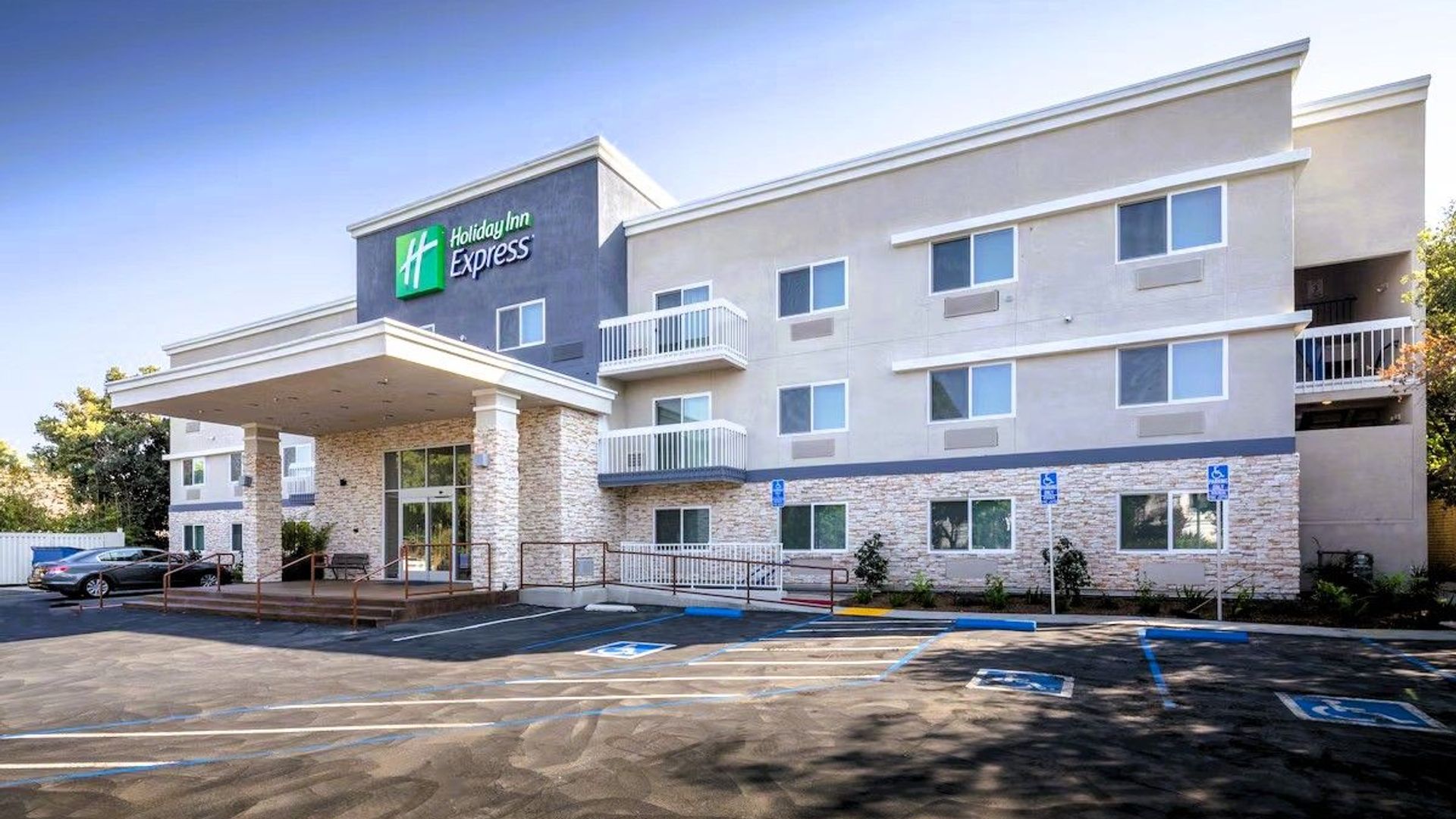 Holiday Inn Express Sunnyvale - Silicon Valley by IHG