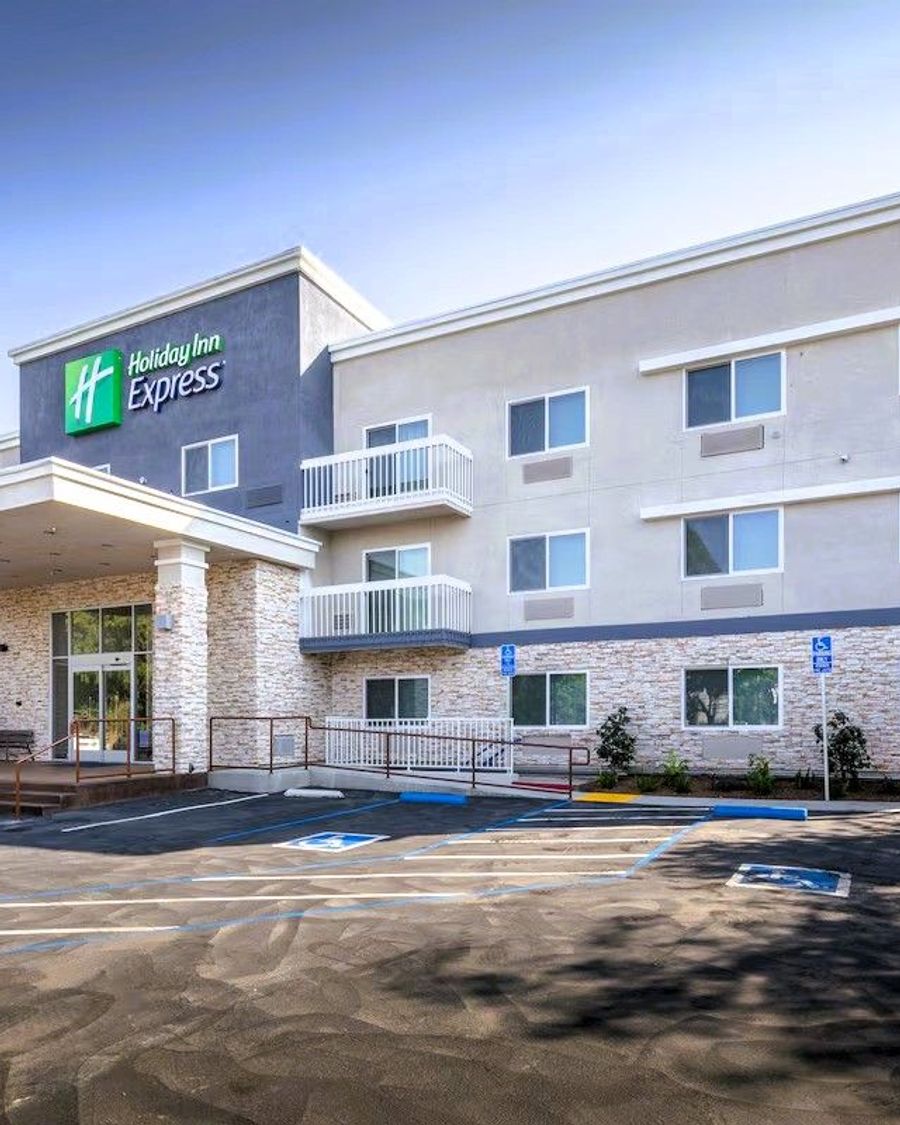 Holiday Inn Express Sunnyvale - Silicon Valley by IHG