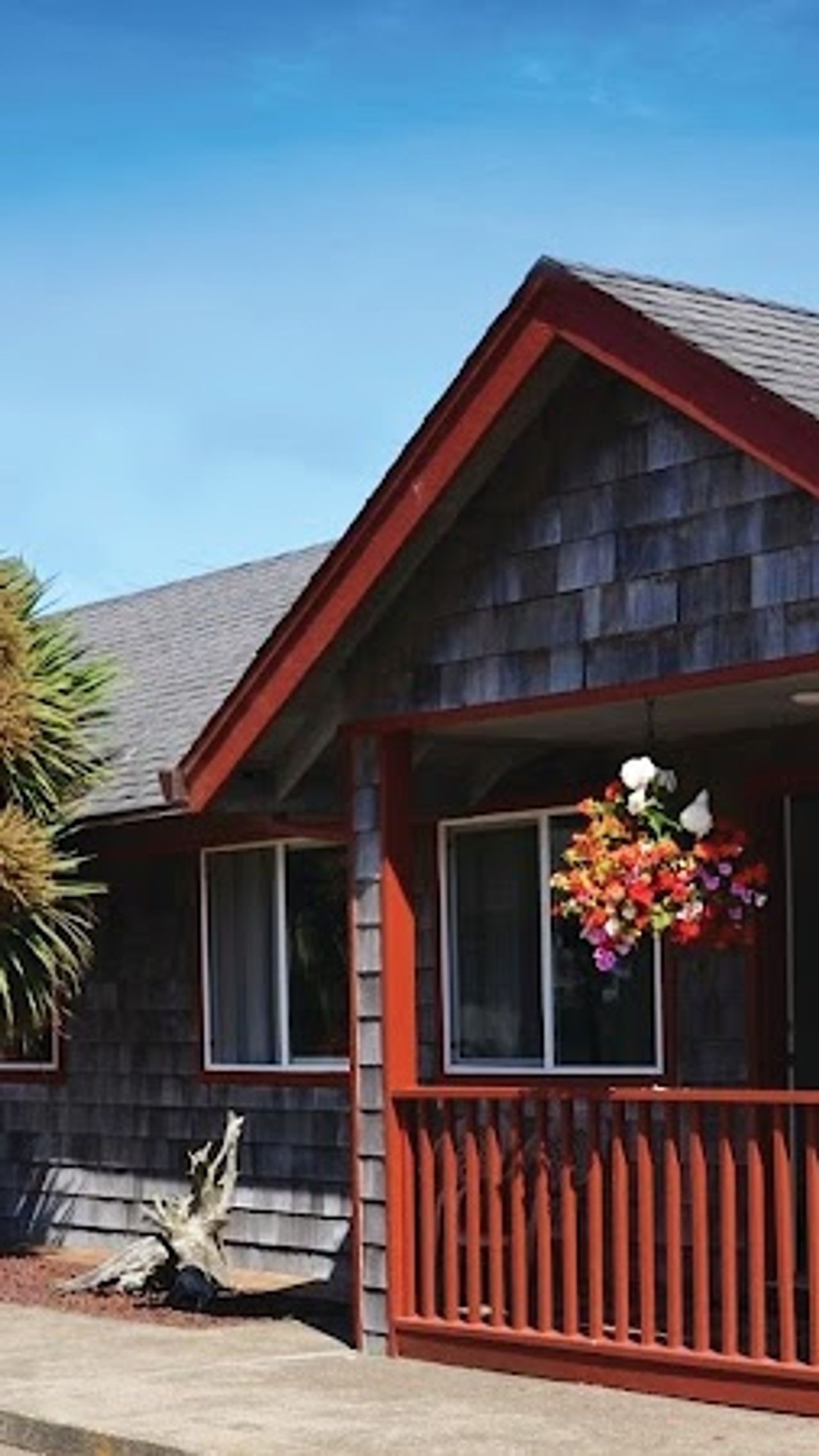 Photo of Surf & Sand Inn