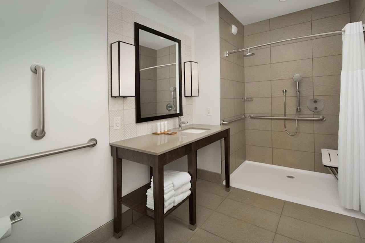 Photo of Country Inn & Suites by Radisson, Seattle-Tacoma International Airport, WA