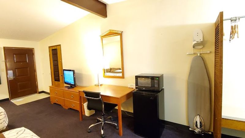 Photo of Olympic Inn & Suites