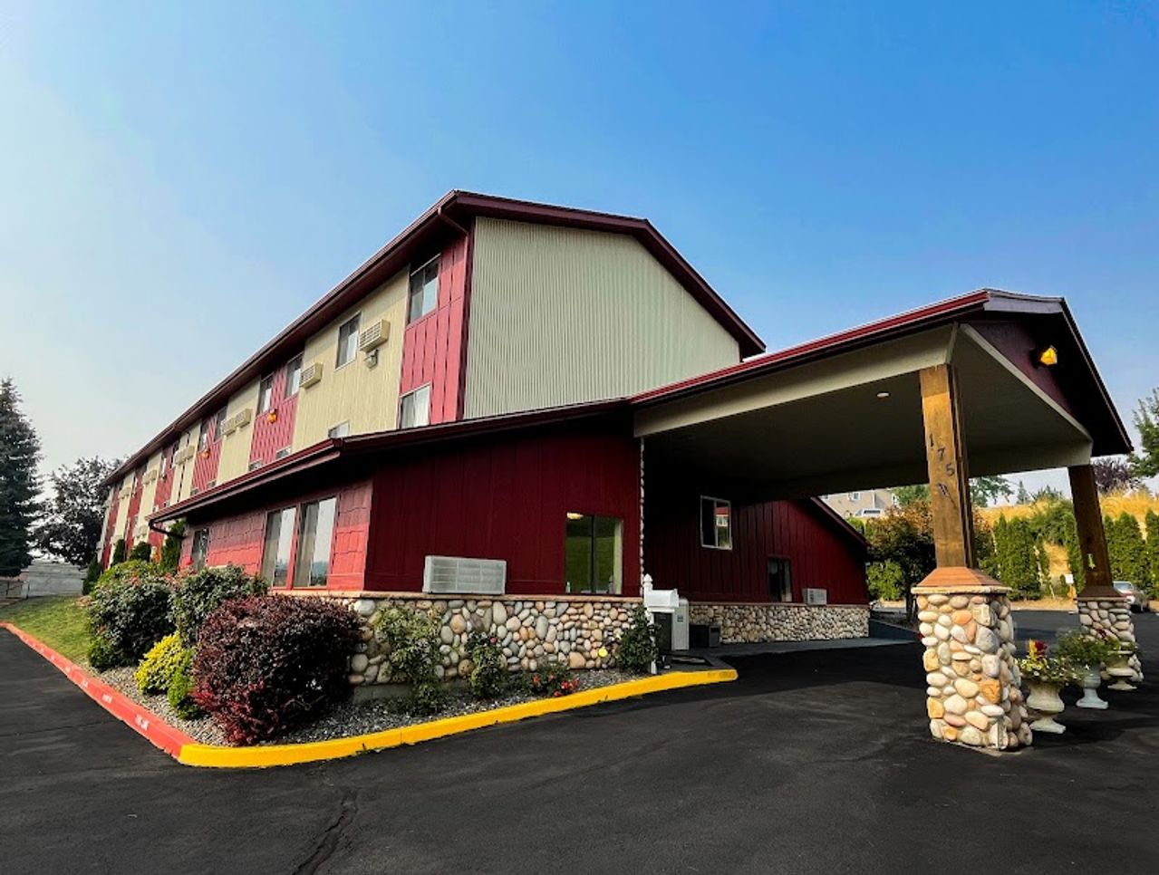Photo of FairBridge Inn & Suites - Moscow/Pullman