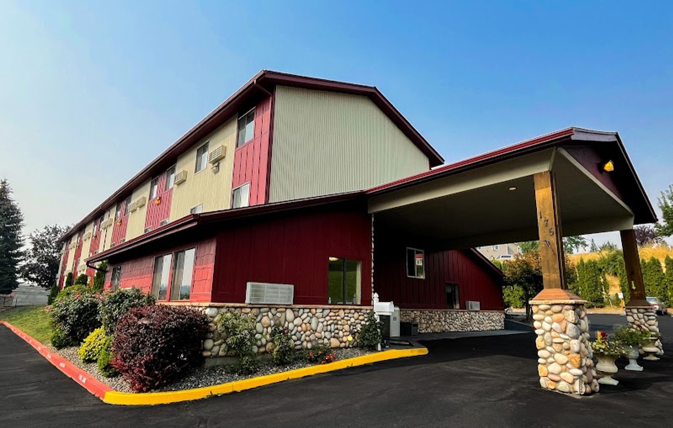 FairBridge Inn & Suites - Moscow/Pullman