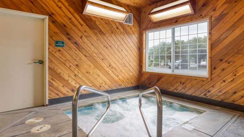 Photo of La Quinta Inn & Suites by Wyndham Visalia/Sequoia Gateway