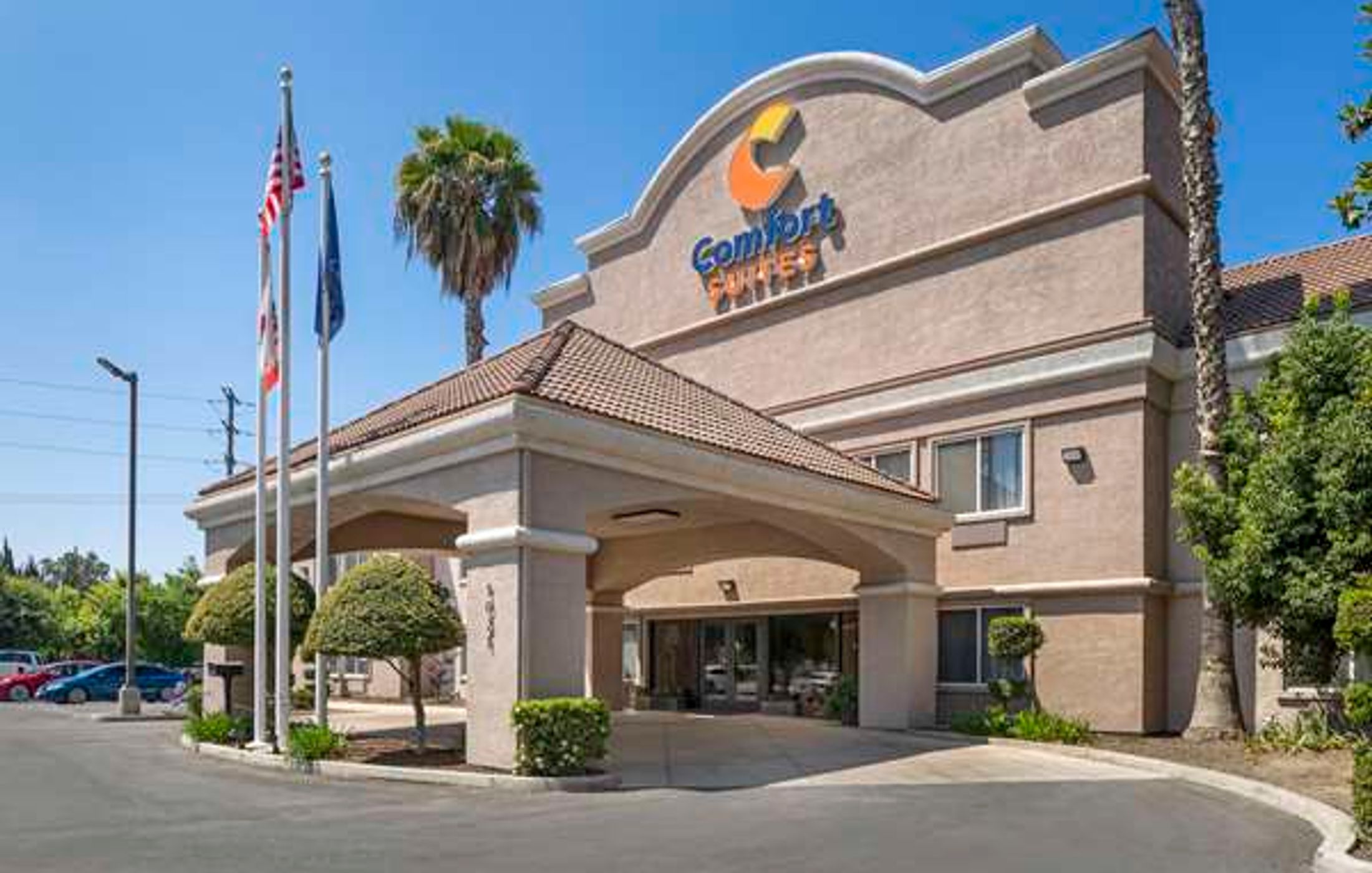 Comfort Suites