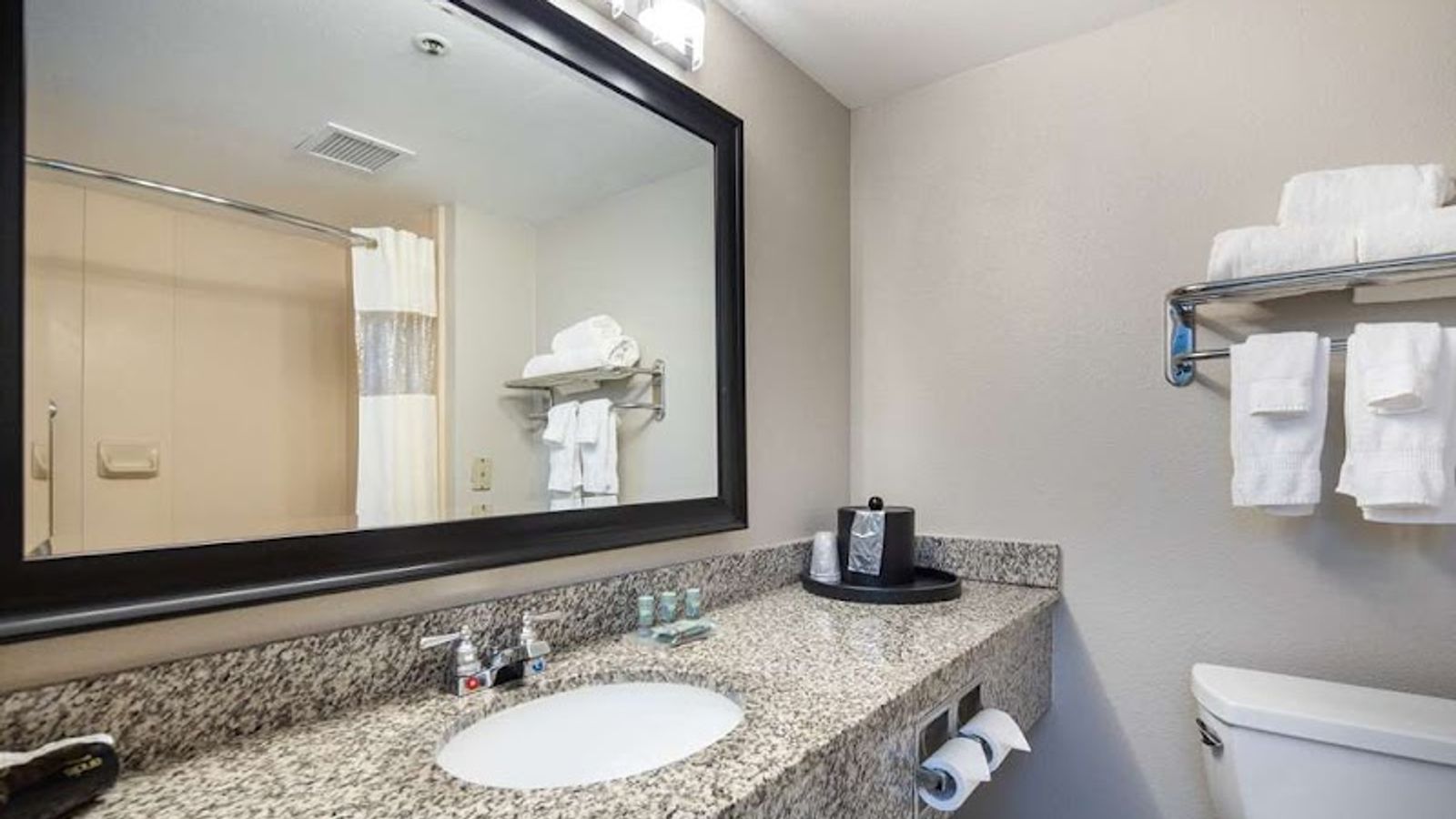 Photo of Best Western Inn & Suites San Mateo - San Francisco Airport