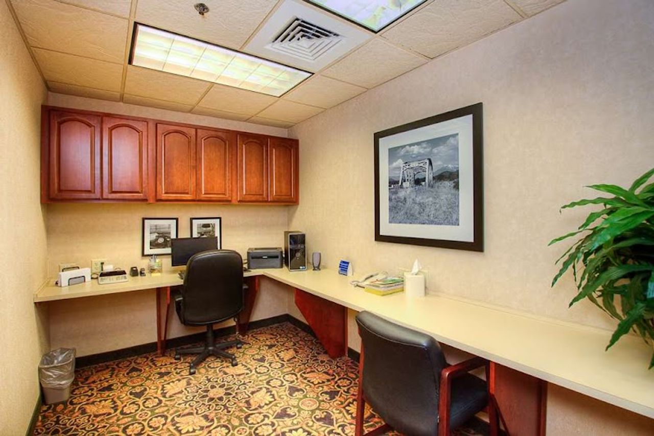 Photo of Hampton Inn & Suites Mountain Home