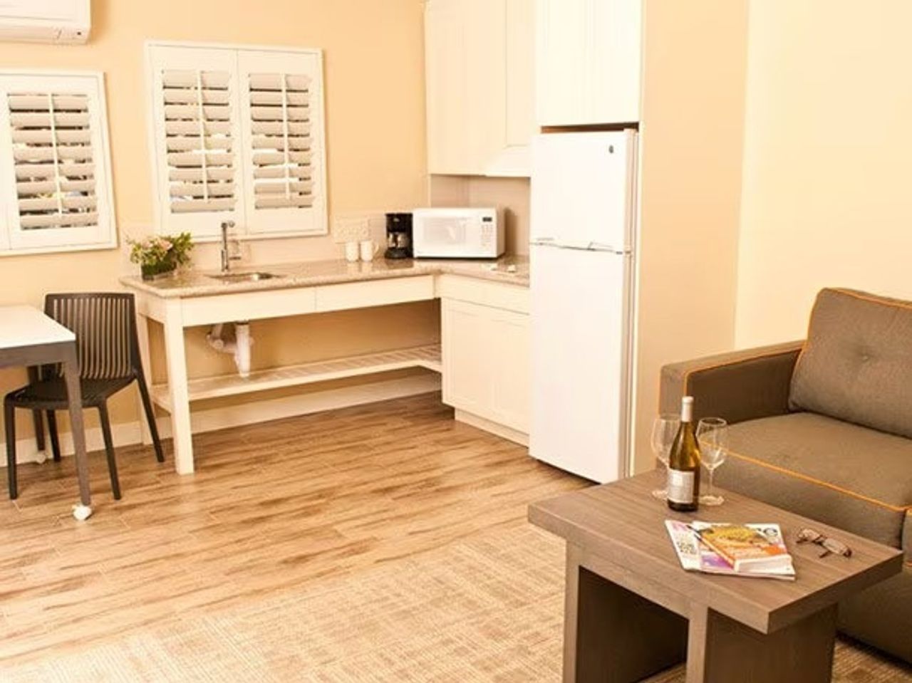 Calistoga Spa Hot Springs - Kitchenette