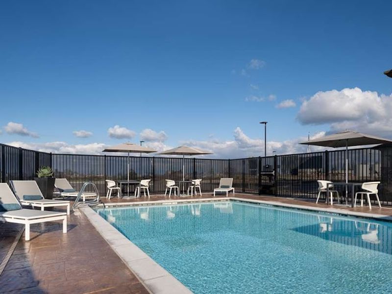Photo of Hilton Garden Inn Visalia