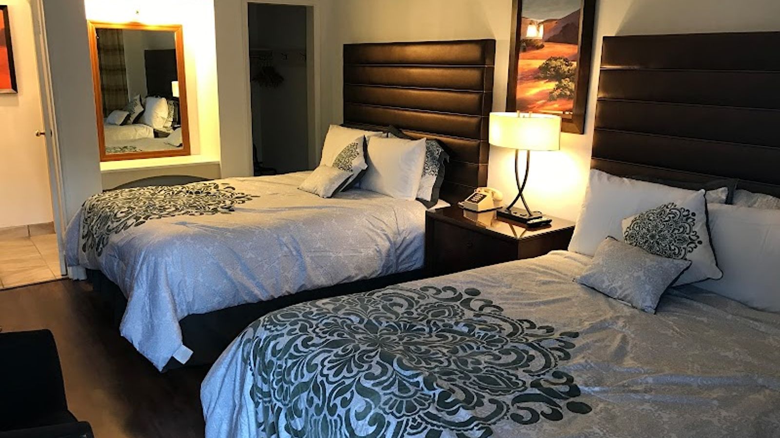 Photo of Discovery Inn