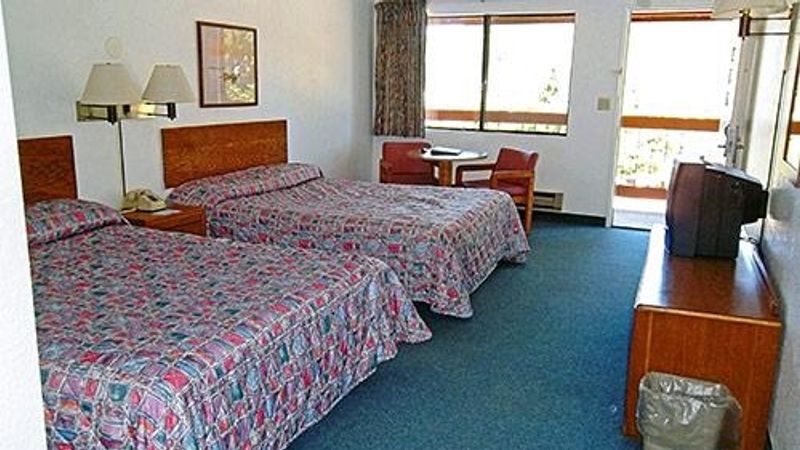 Photo of Motel 6 Gold Beach, OR