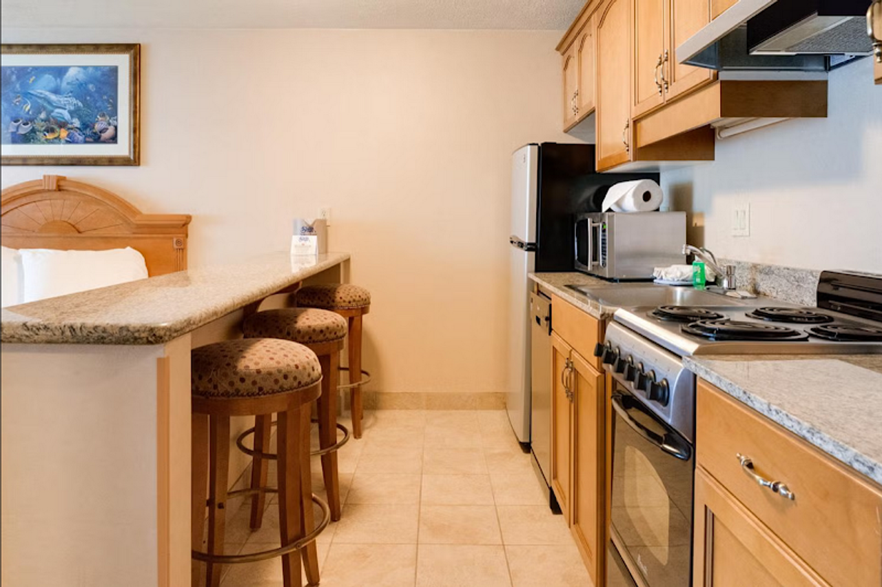 Photo of Promenade Inn & Suites Oceanfront