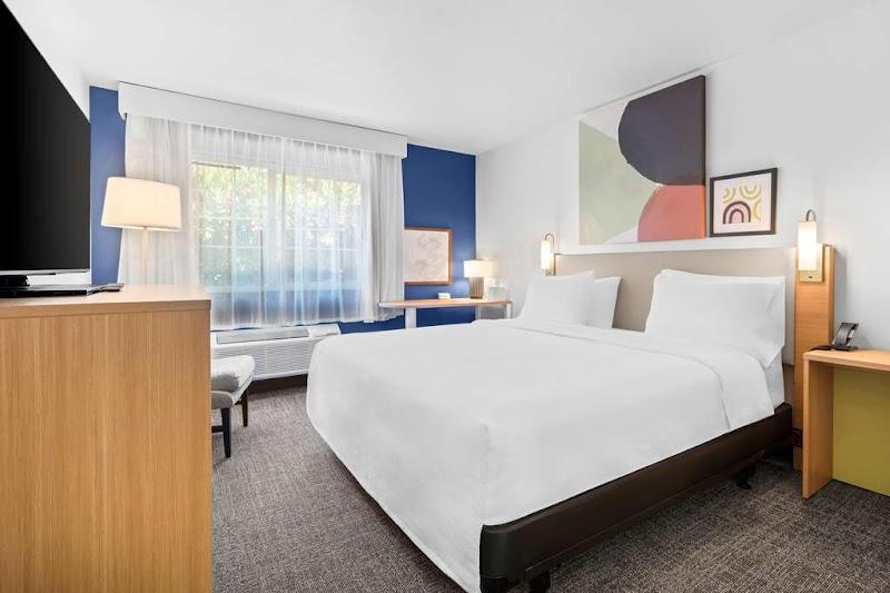 Photo of Spark by Hilton Modesto