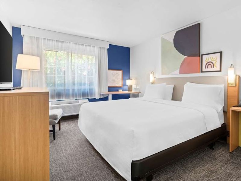 Photo of Spark by Hilton Modesto