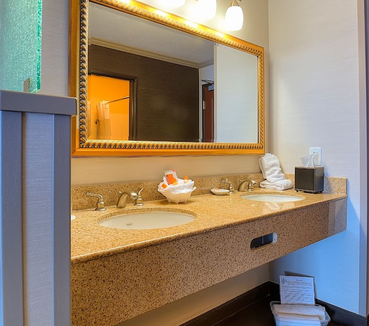 Photo of Elizabeth Oceanfront Suites