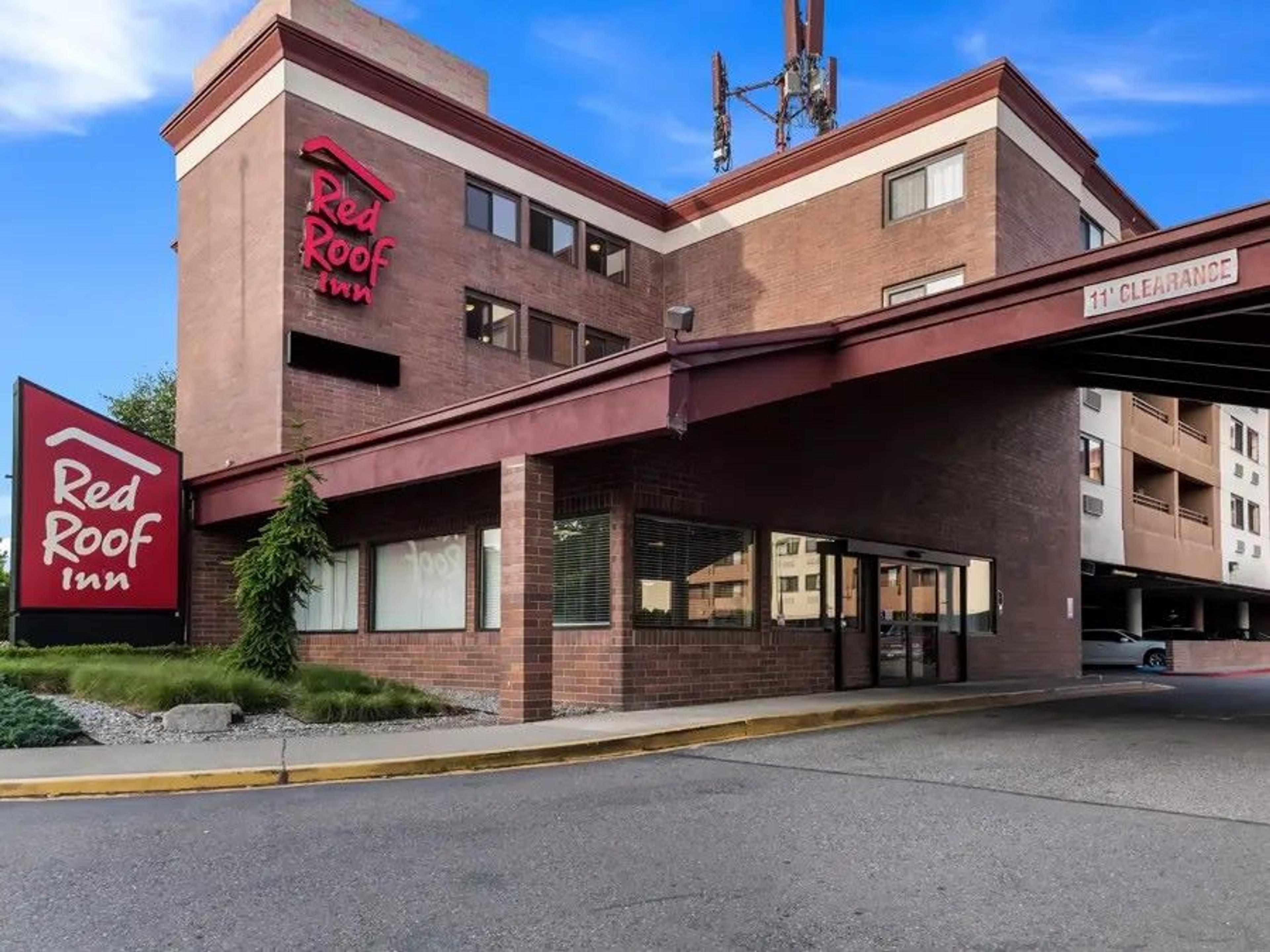 Red Roof Inn Seattle Airport - SEATAC