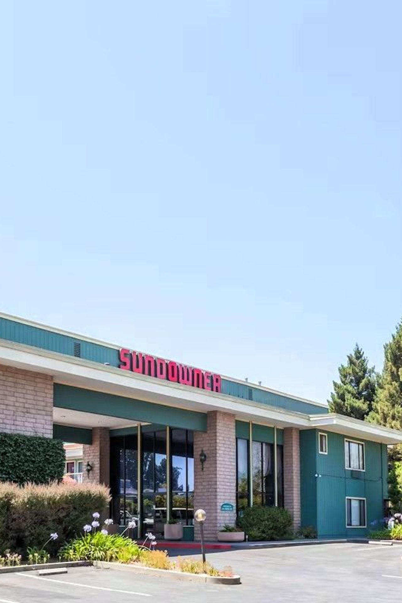 Days Inn & Suites by Wyndham Sunnyvale