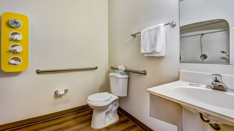 Photo of Motel 6 Roseburg, OR