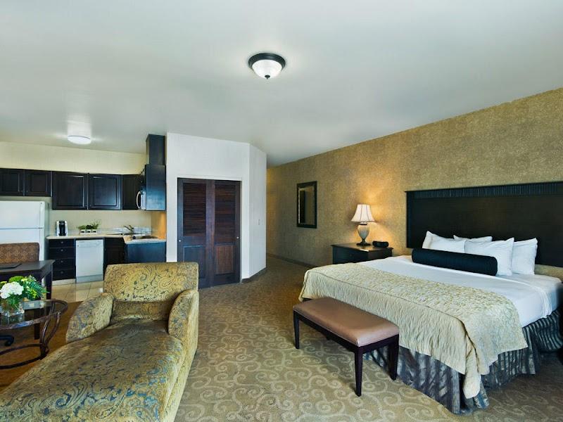 Photo of Oxford Suites Boise