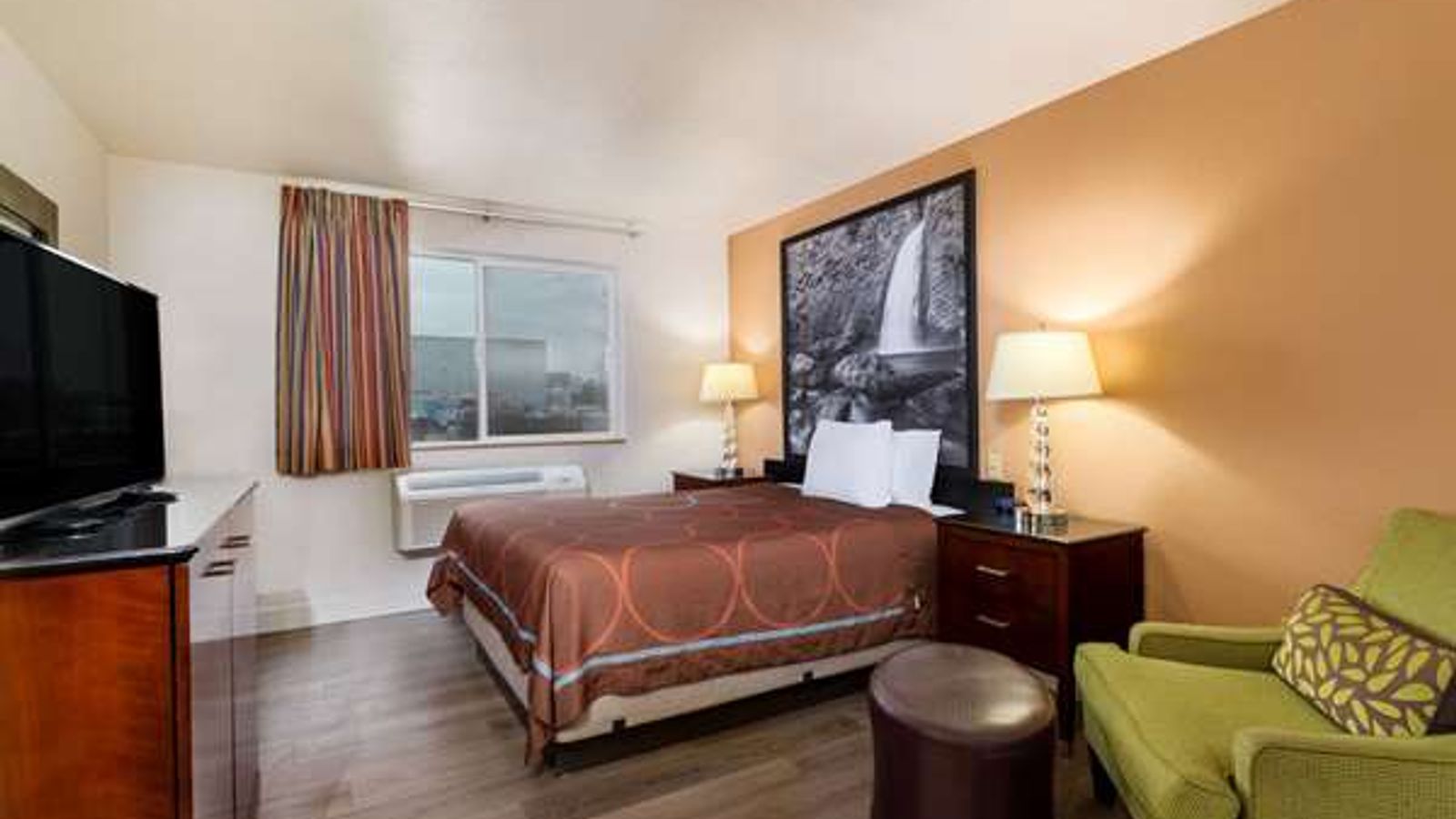 Photo of Super 8 by Wyndham The Dalles OR