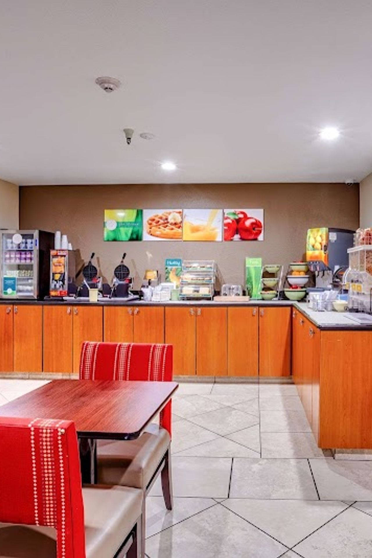 Photo of Quality Inn near Six Flags Discovery Kingdom-Napa Valley