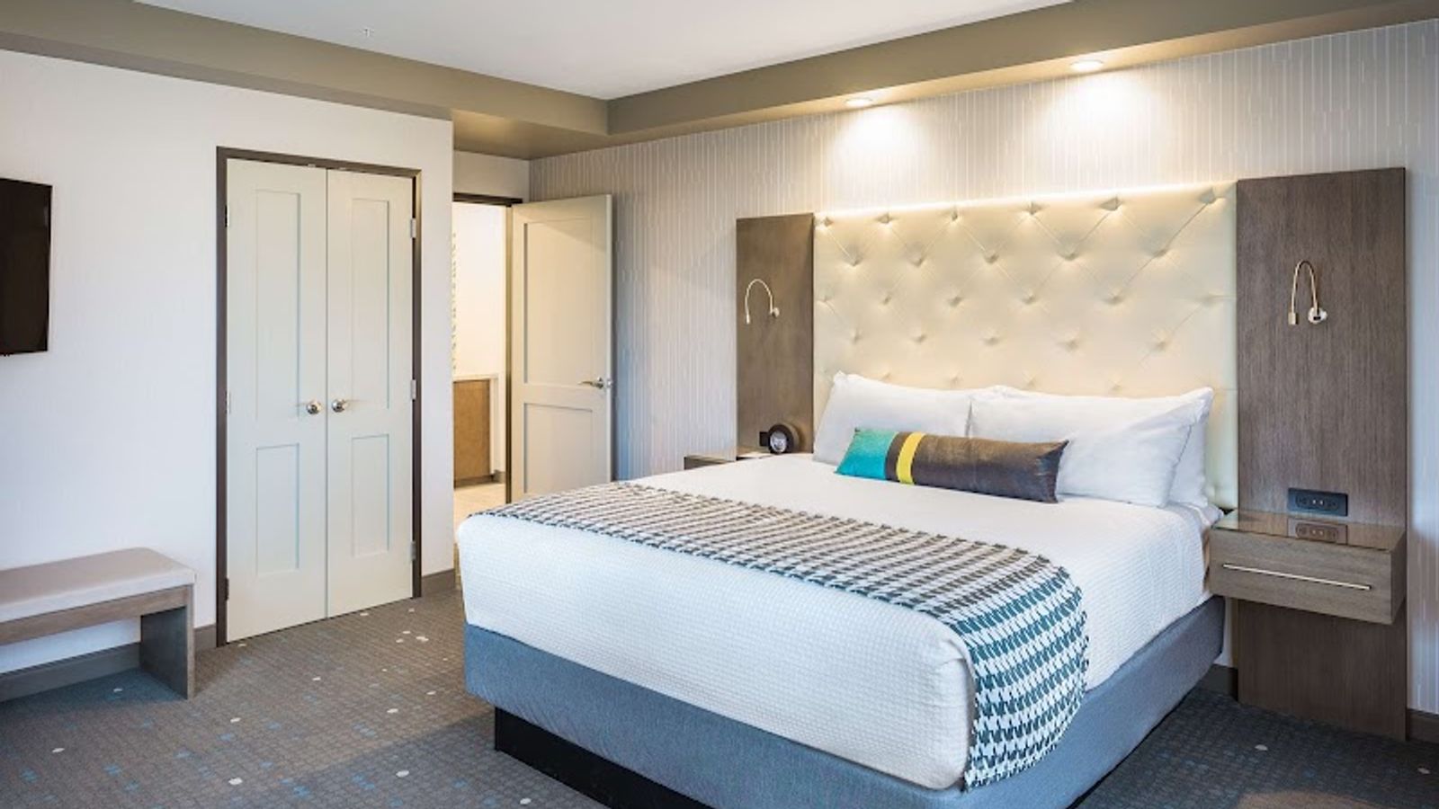 Photo of Best Western Premier Hotel at Fisher's Landing