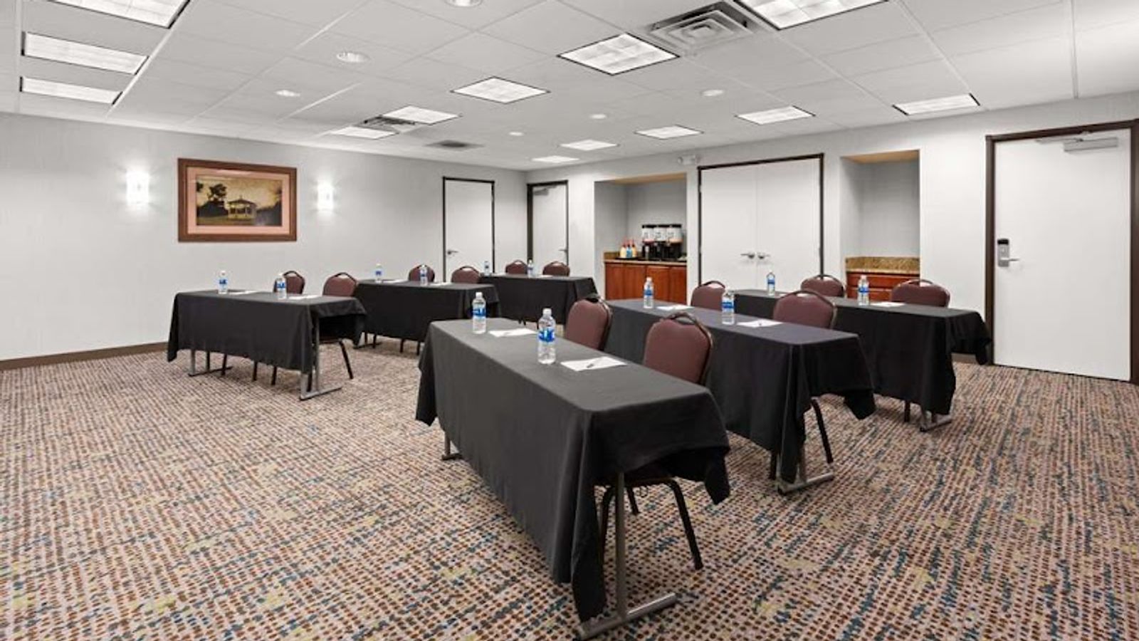 Photo of Hampton Inn & Suites Burlington