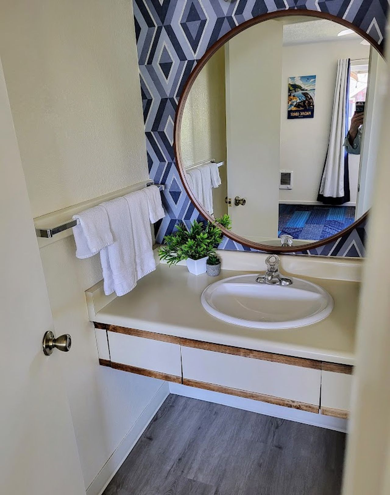 Photo of Surf & Sand Inn