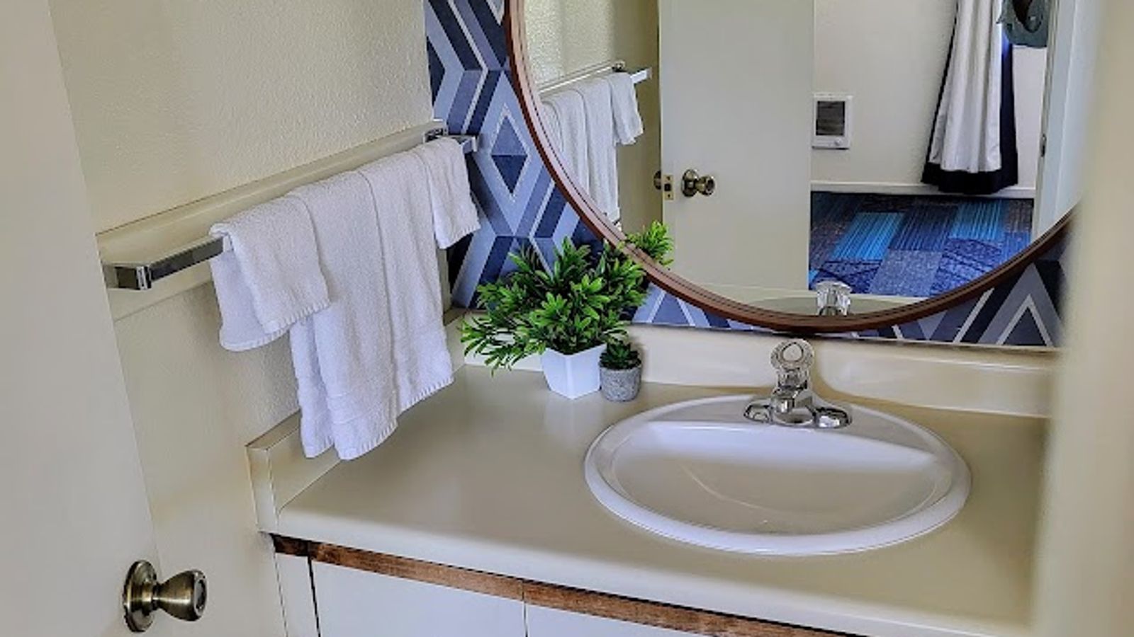 Photo of Surf & Sand Inn