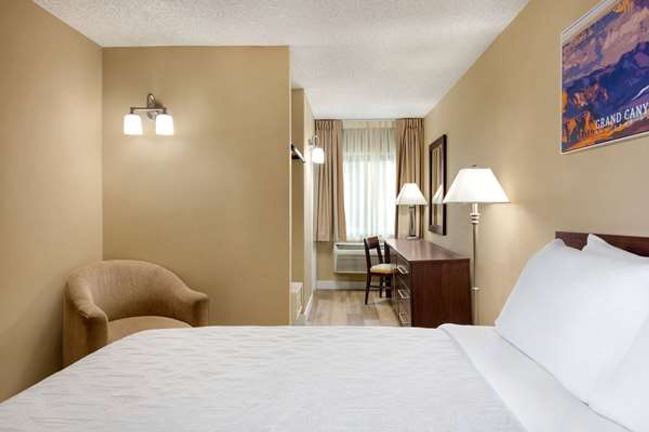 Photo of Travelodge by Wyndham Presidio San Francisco