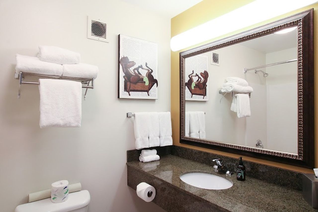 Photo of Oxford Suites Spokane Valley