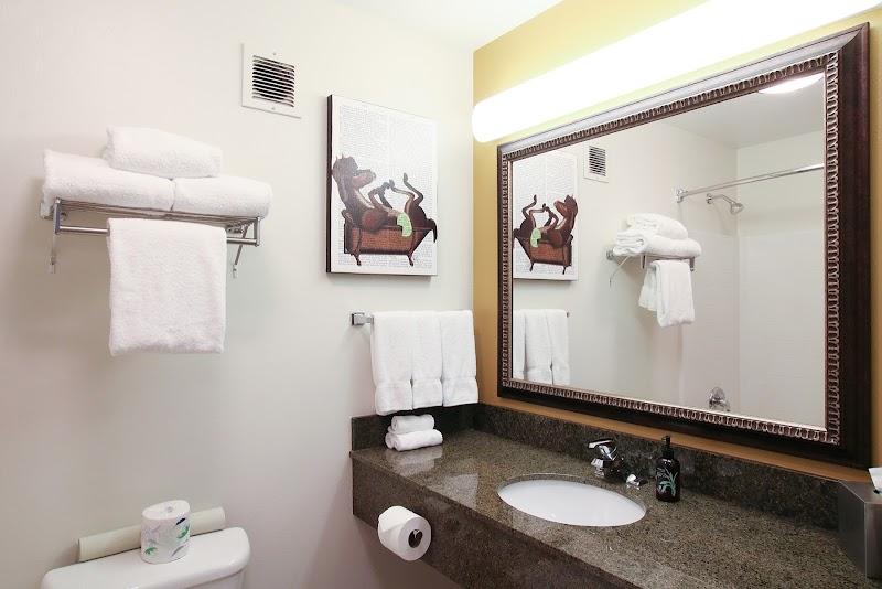 Photo of Oxford Suites Spokane Valley