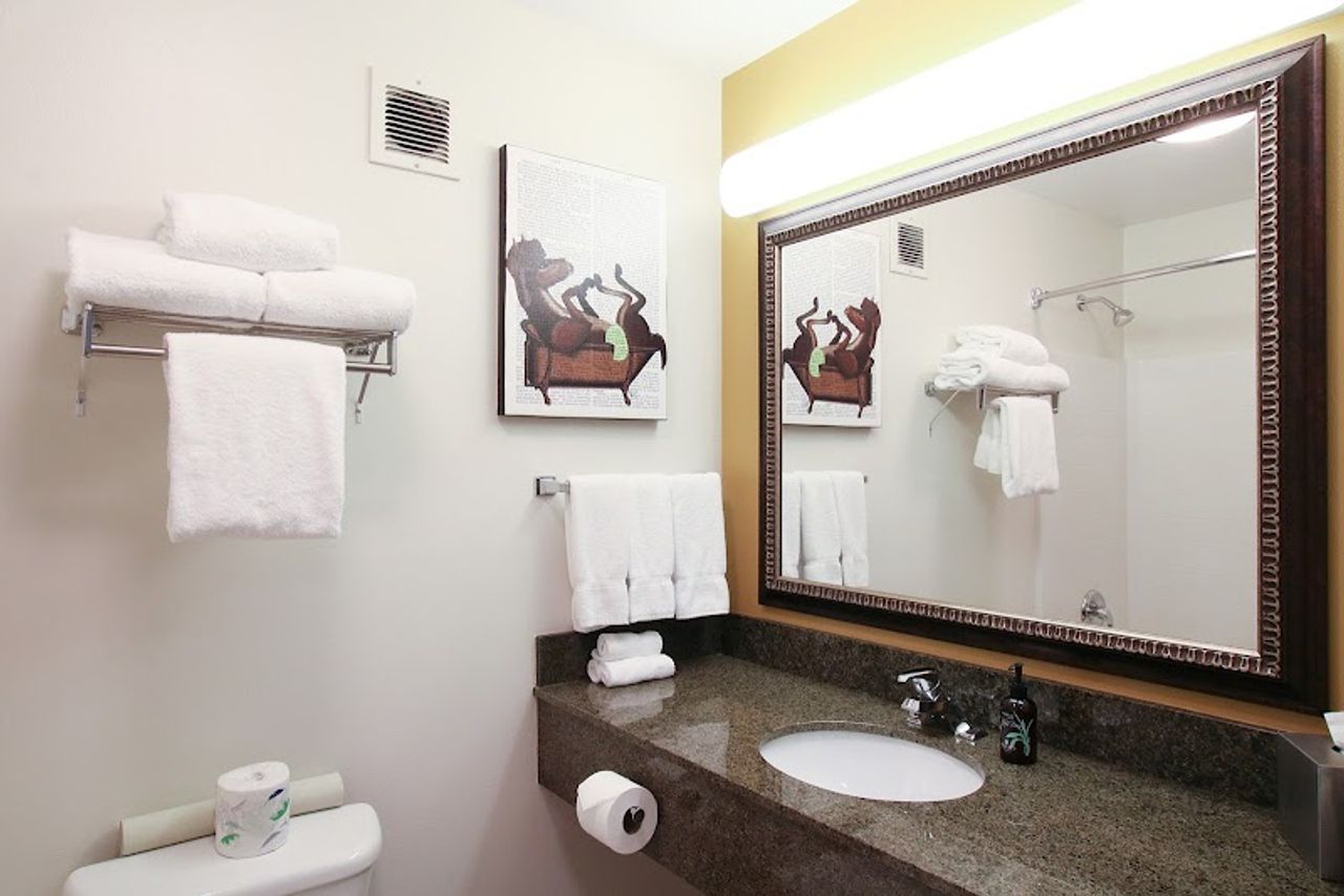 Photo of Oxford Suites Spokane Valley