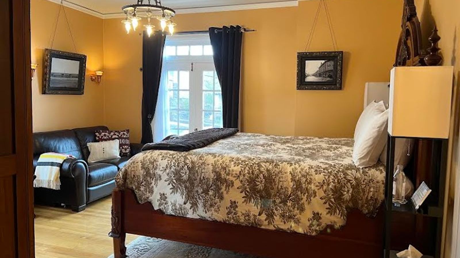 Photo of The Pendleton House Historic Inn Bed & Breakfast