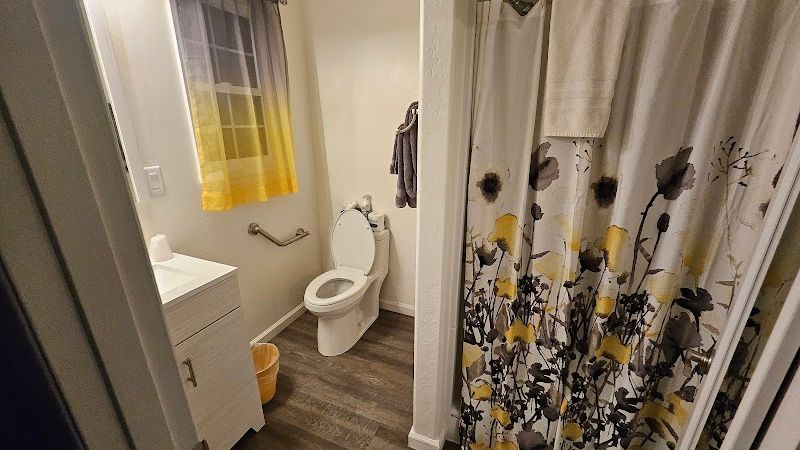 Photo of Photo of Pacific City Inn - Bathroom