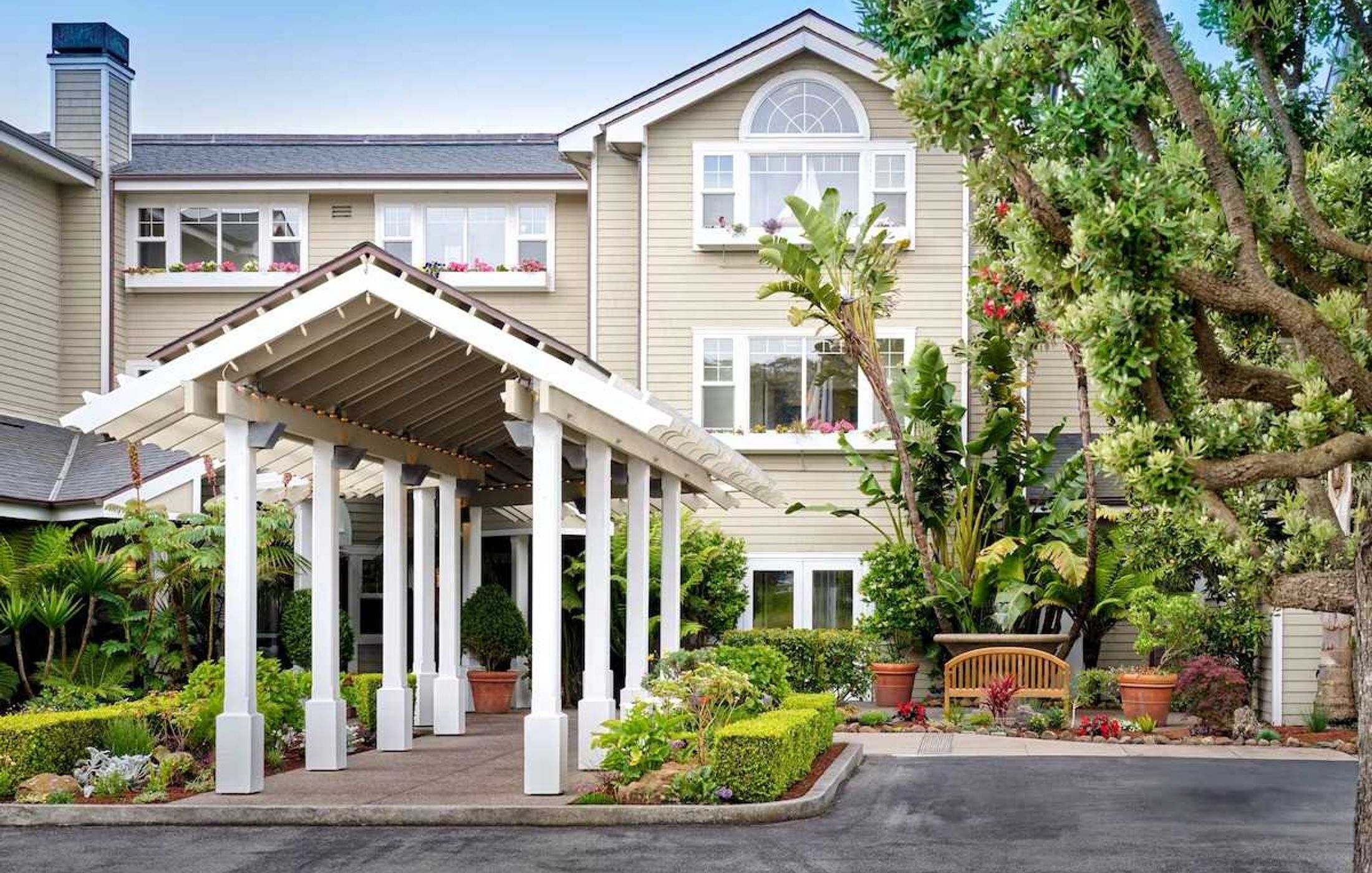 Beach House Hotel