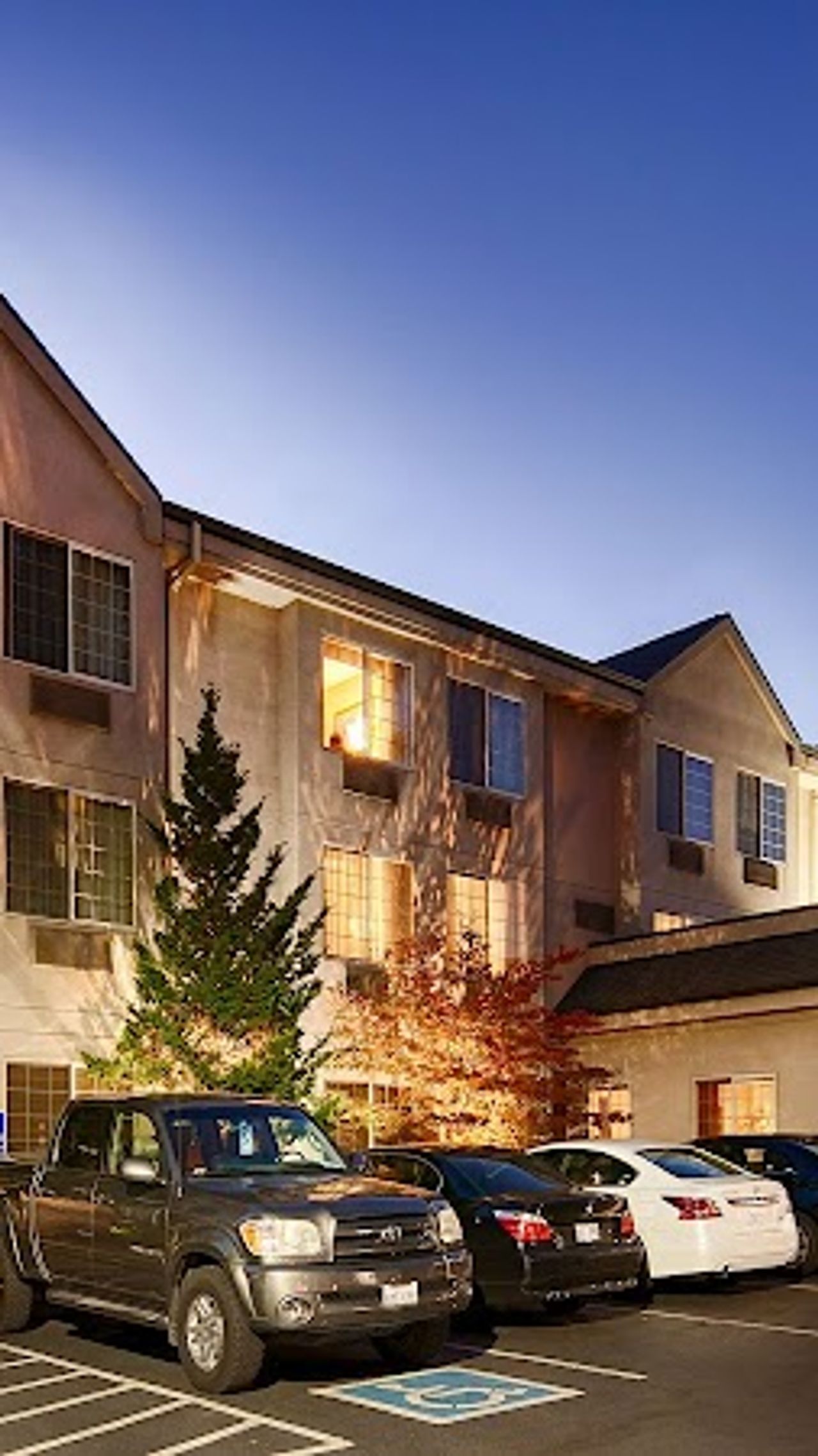 Photo of Best Western Plus Northwind Inn & Suites