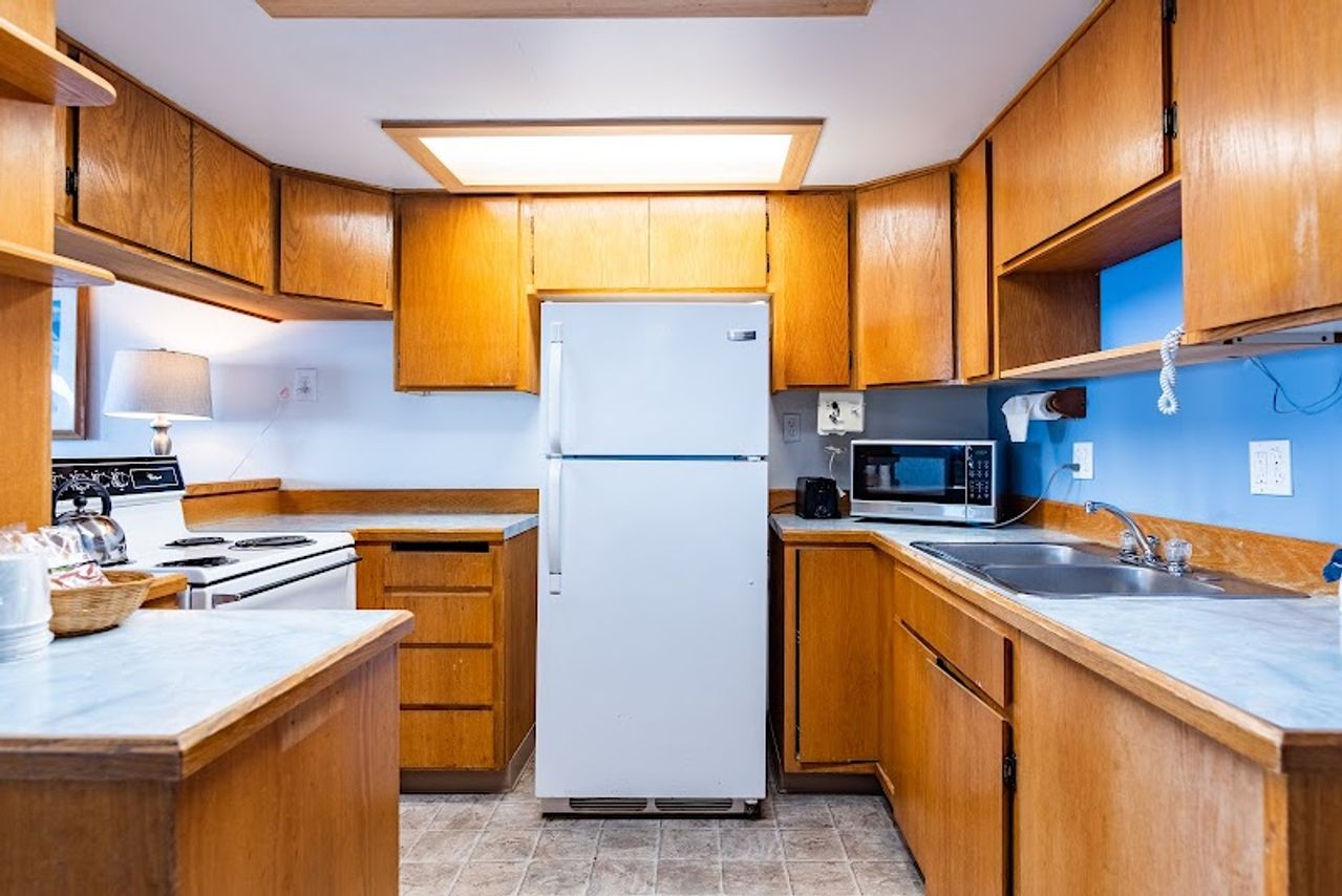 Photo of Seagull Beachfront Inn - Room, Kitchen