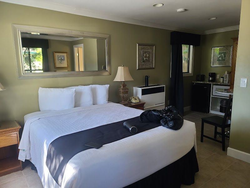 Photo of Sea Breeze Inn and Cottages - Queen Cottage Deluxe