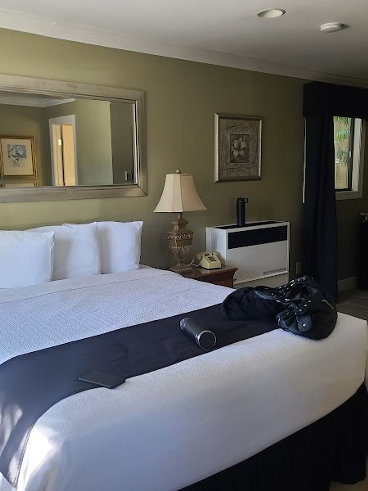 Photo of Sea Breeze Inn and Cottages - Queen Cottage Deluxe