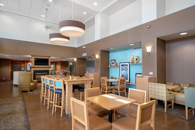 Photo of Hampton Inn & Suites Madera
