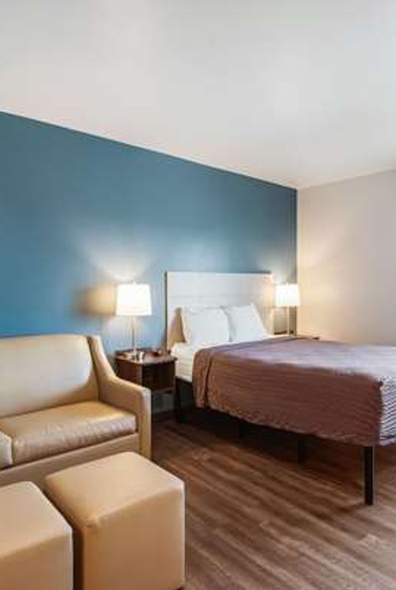 Photo of WoodSpring Suites Bakersfield Airport