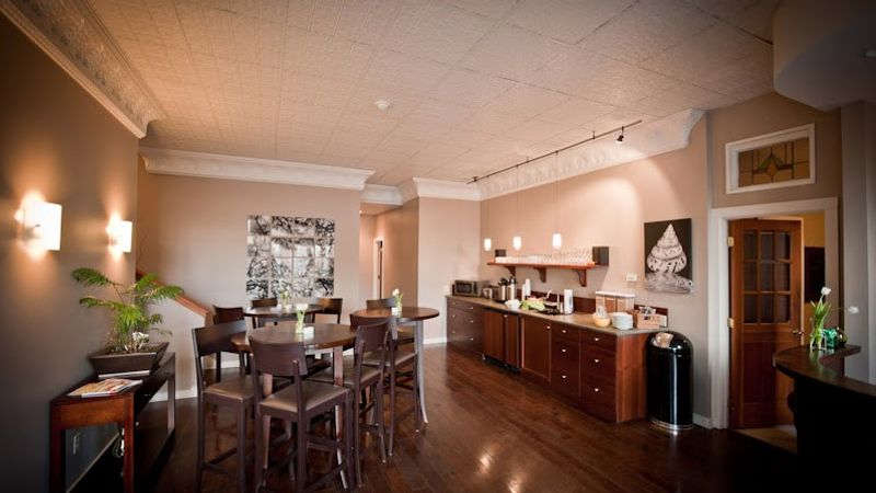 Photo of Bird Rock Hotel