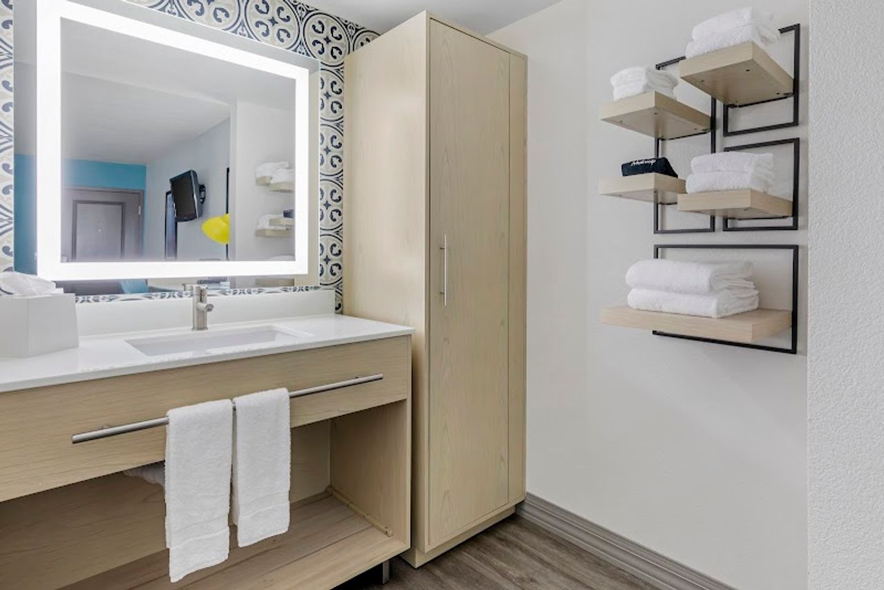 Photo of Hillstone Inn Tulare, Ascend Hotel Collection