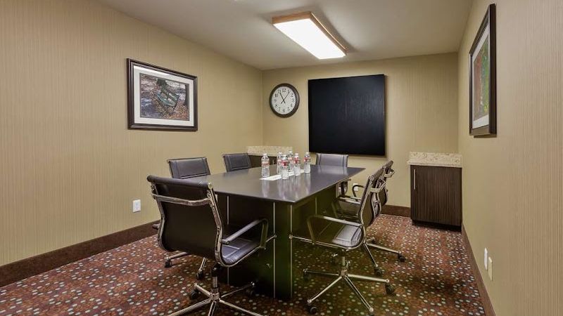 Photo of Spark by Hilton Bakersfield Central